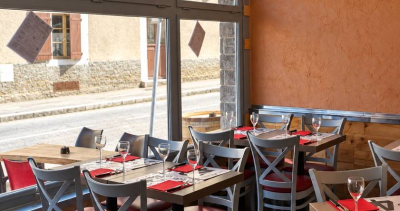 Le restaurant - Le 42 - Restaurant Cruseilles - Pizza Cruseilles - Pizzas Cruseilles - bon restaurant ALLONZIER-LA-CAILLE